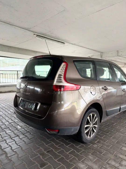 Renault Scenic, фотография 8