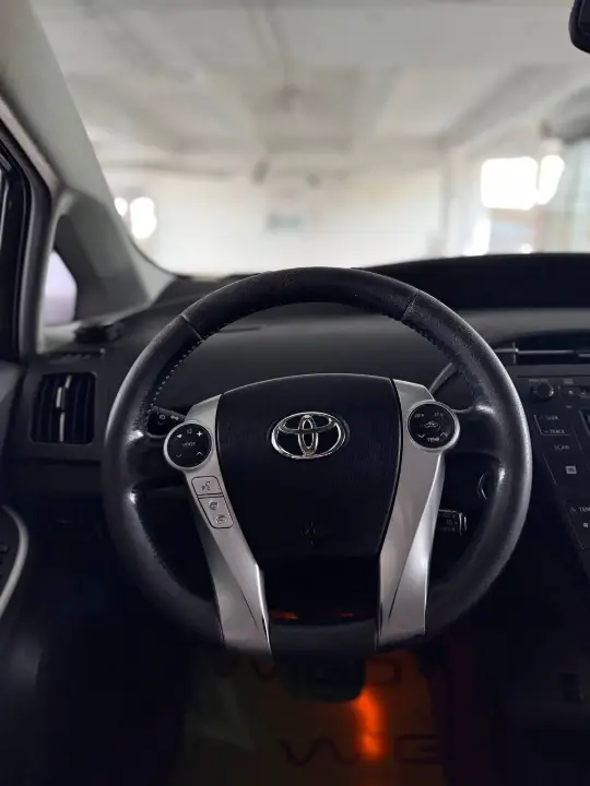 Toyota Prius, фотография 13