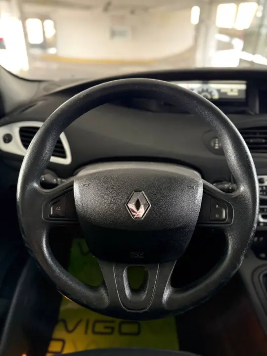 Renault Scenic, фотография 14