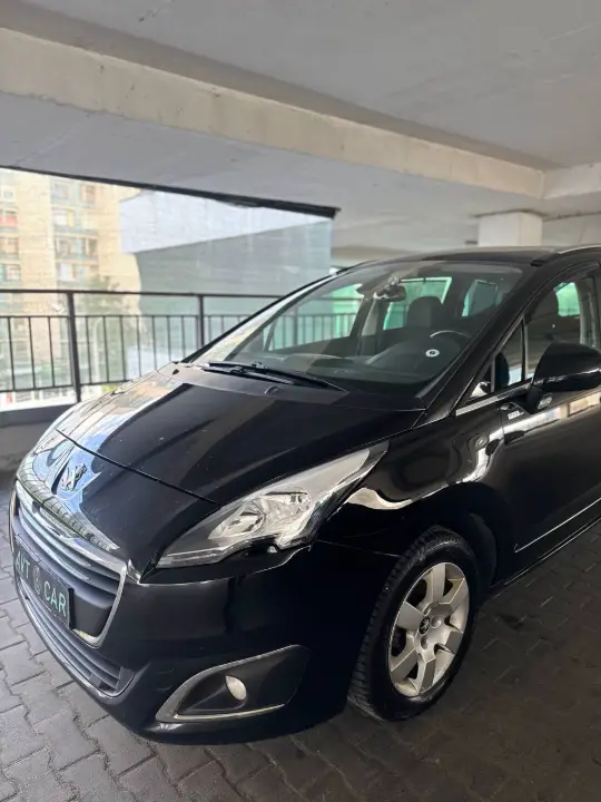 Peugeot 5008, фотография 3