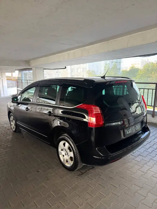 Peugeot 5008, фотография 4