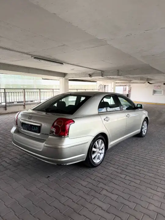 Toyota Avensis, фотография 8