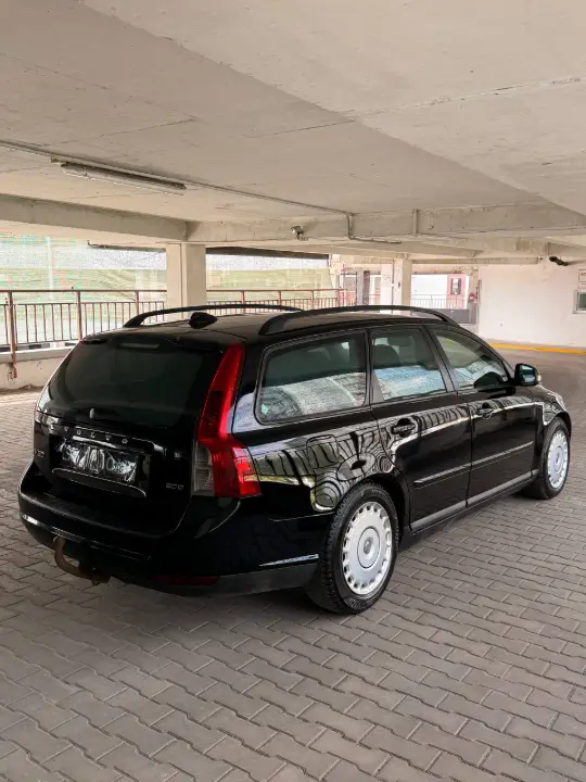 Volvo V50, фотография 8